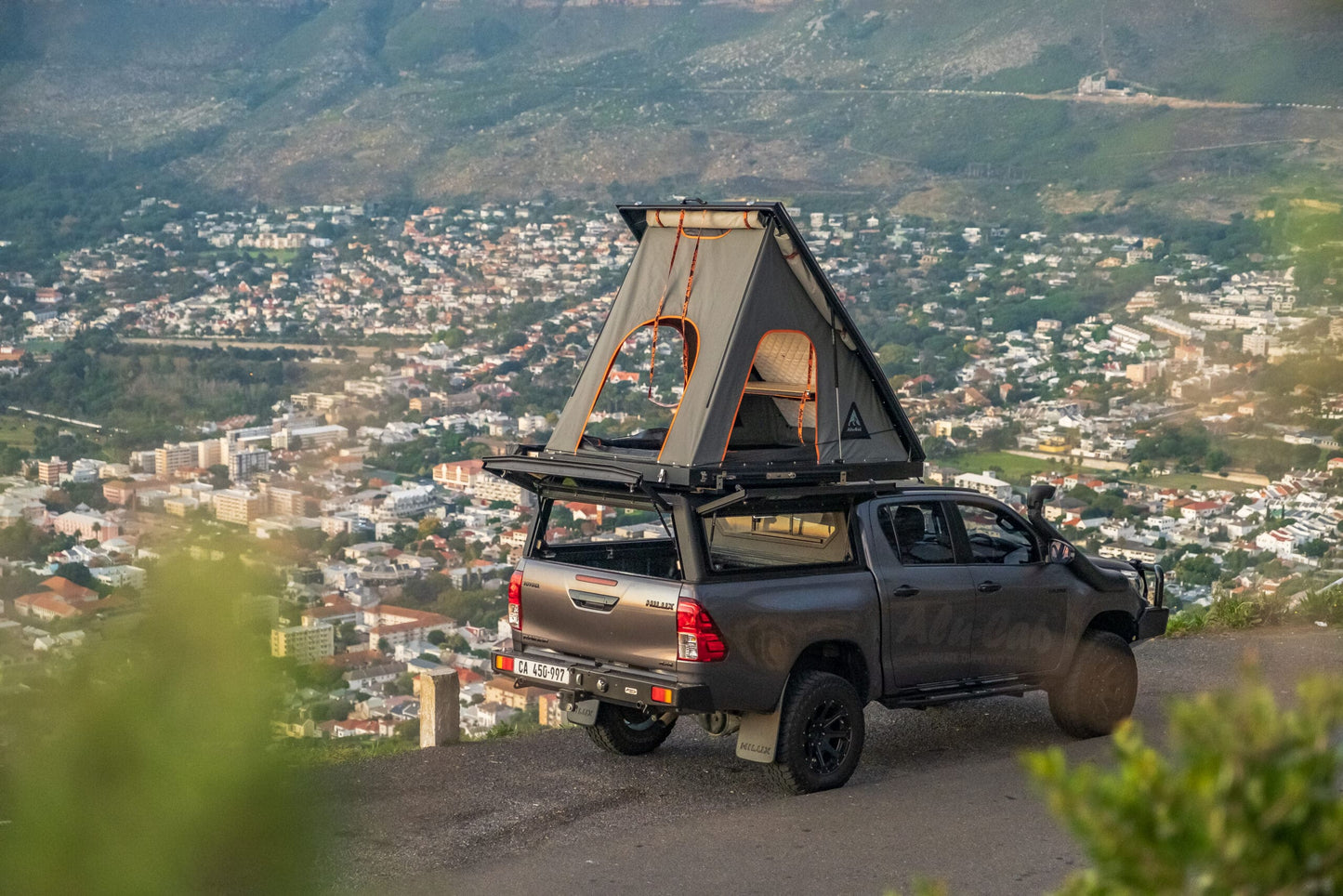 Alu-Cab Gen 3-R Ultimate Expedition Hard Shell Rooftop Tent