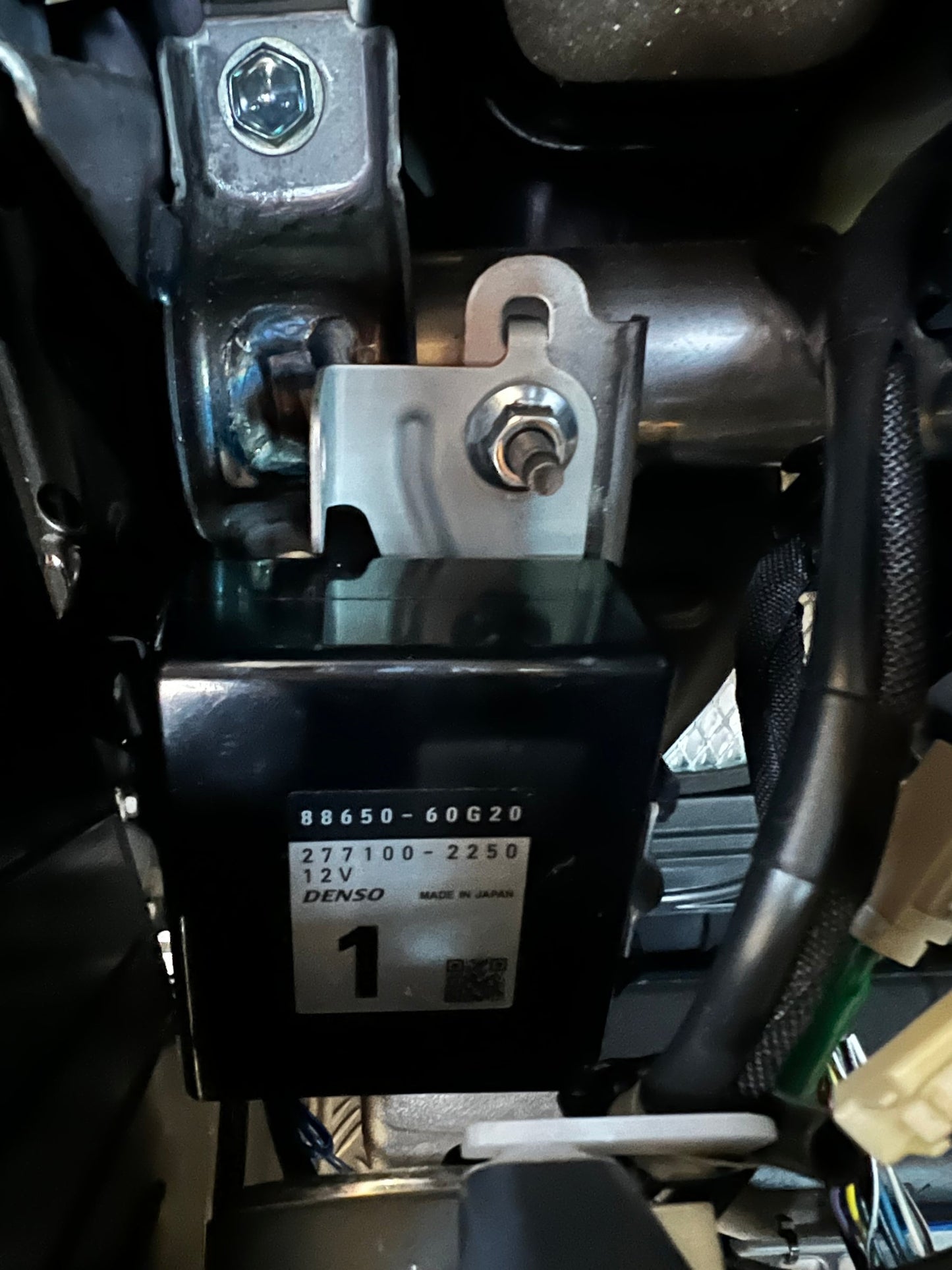 Freezebrain Landcruiser Freezebrain VDJ 70 Series (Not the 4cyl) AC Amplifier 88650-60G20 upgraded replacement