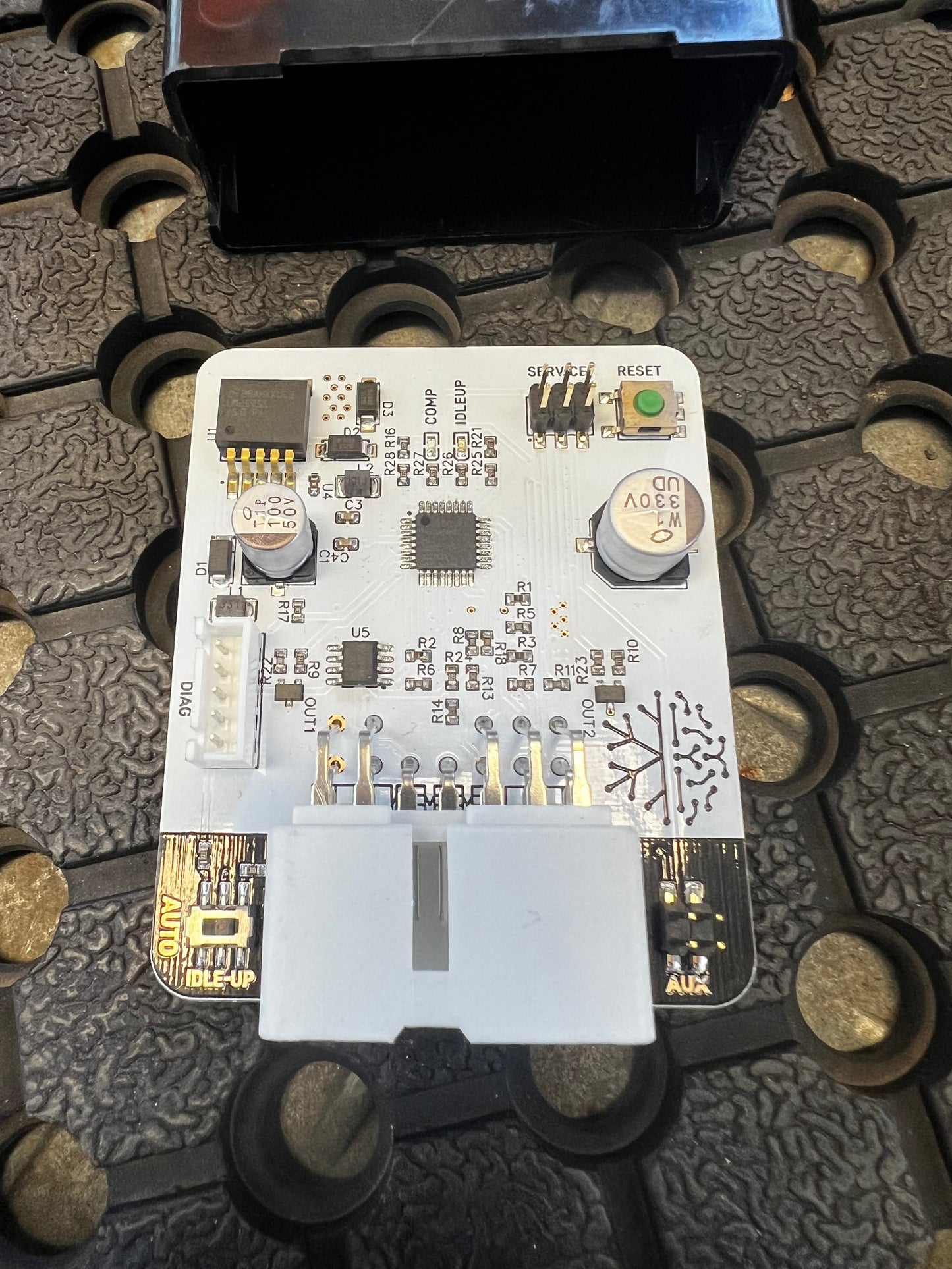 Freezebrain Landcruiser Freezebrain VDJ 70 Series (Not the 4cyl) AC Amplifier 88650-60G20 upgraded replacement