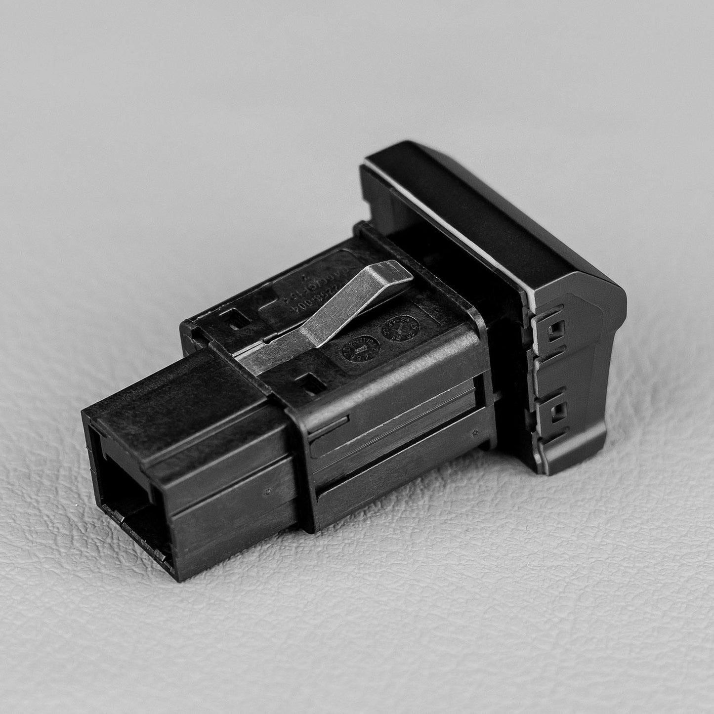 Volkswagen Amarok Push Switch (To Suit Mid-Dash 2016-2022) | Spot Light - View 8