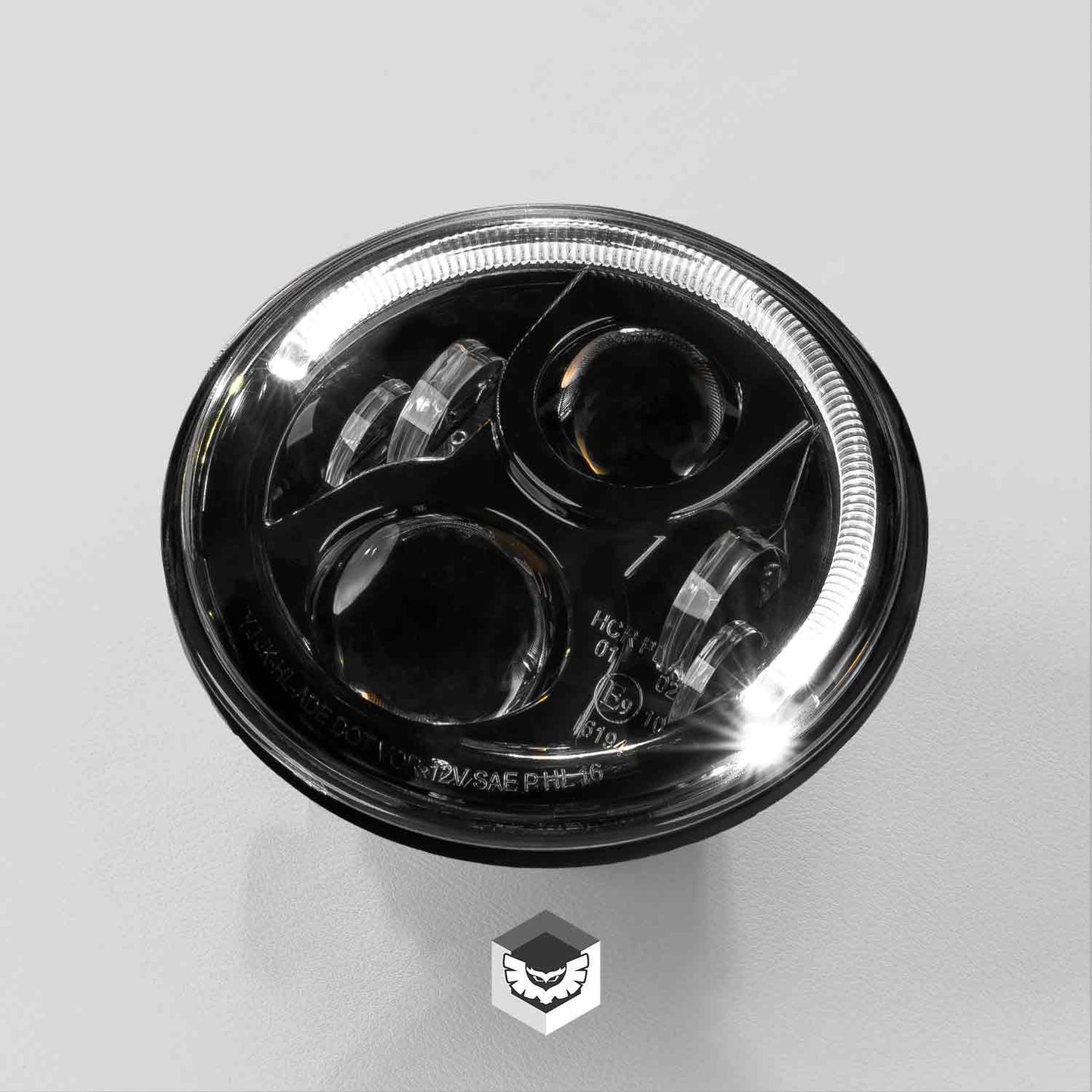 Carbon 7 Inch LED Headlight - Black (5700k) - View 4