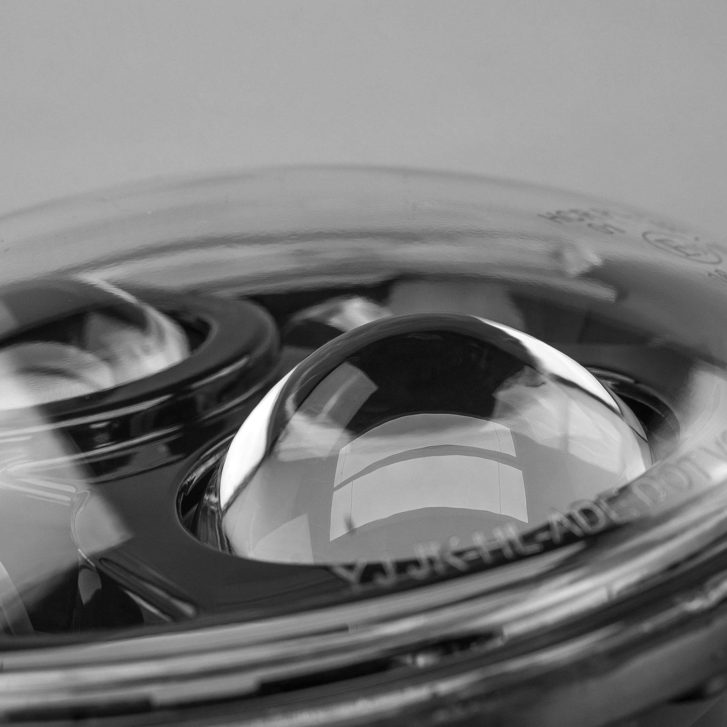 Carbon 7 Inch LED Headlight - Black (5700k) - View 7