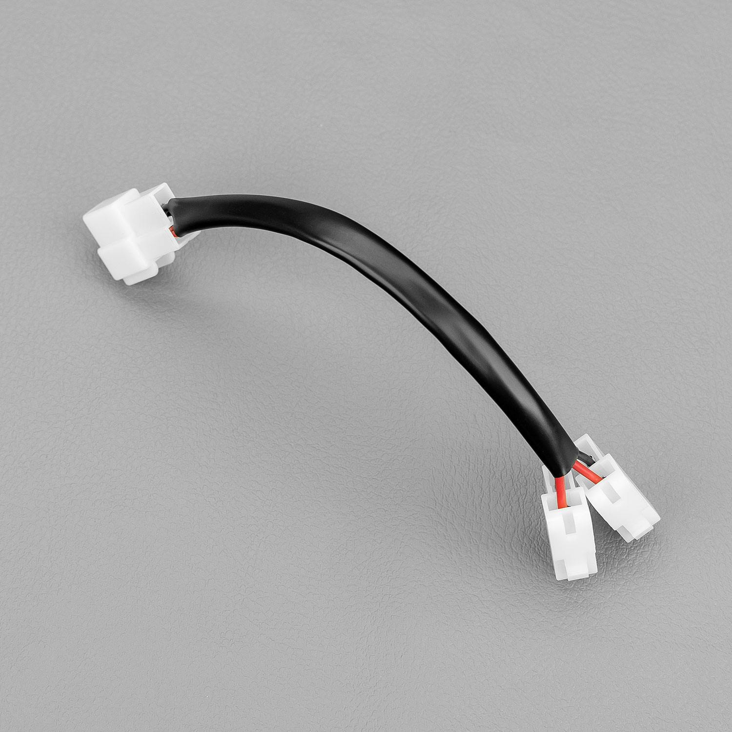 Piggyback Adapter Splitter - View 4