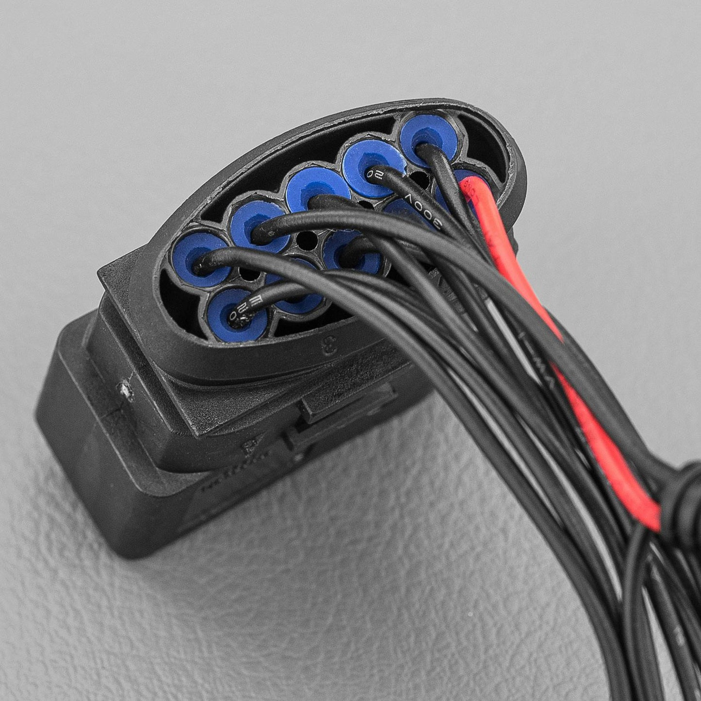 Holden Colorado, Colorado 7 RG & Trailblazer Piggy Back Adaptor - View 7