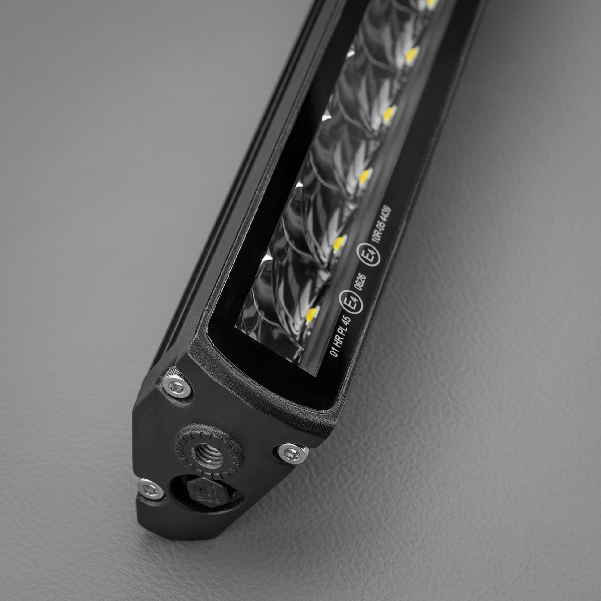 ST1K 21.5 Inch E Mark LED Light Bar 4WD Central