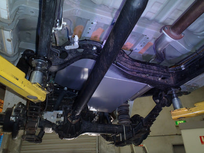 Long Range Fuel Tank, 90L AUX LRT L/C 79 D/C