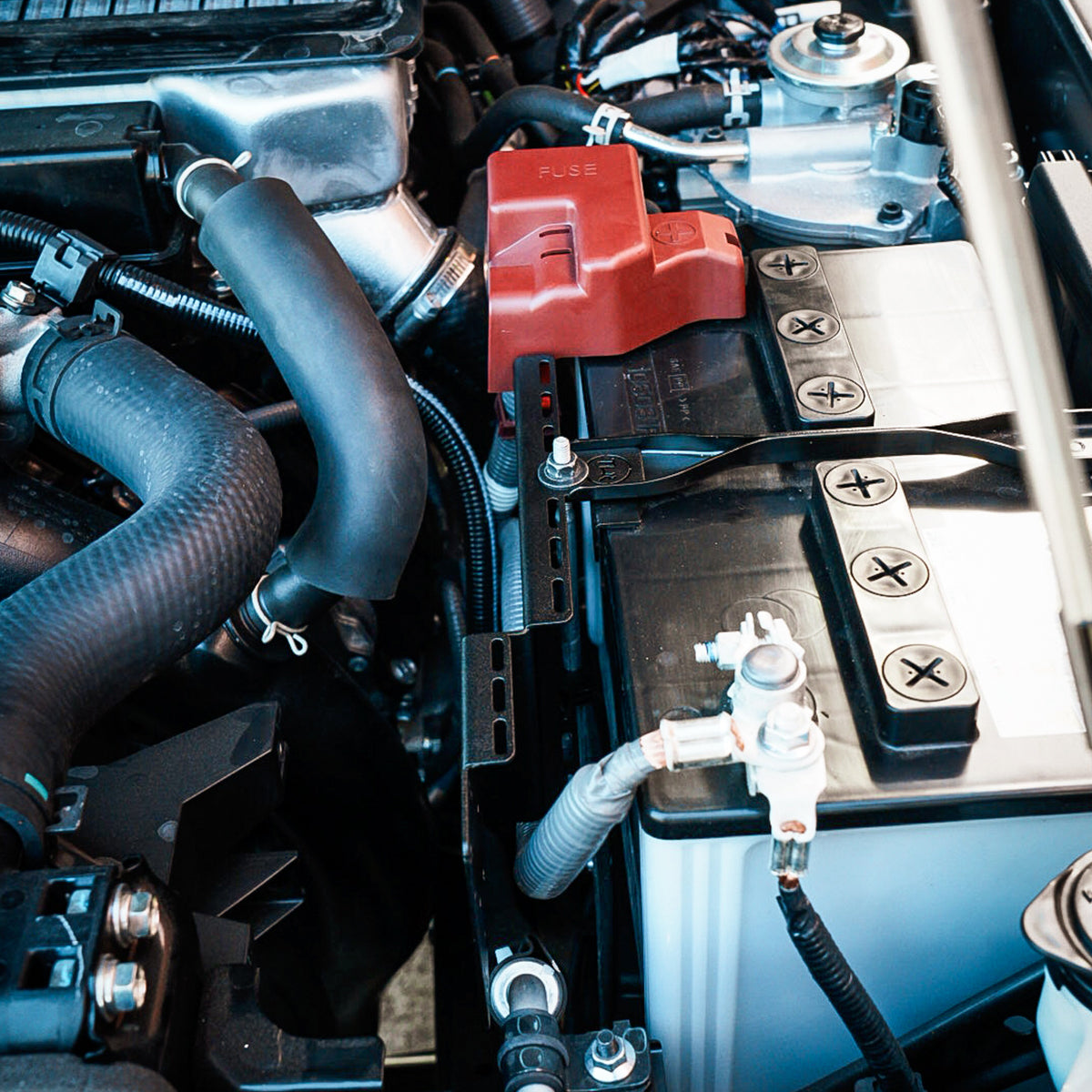 Electrical Accessory Bracket – Toyota Landcruiser 70 series Range – OEM Battery