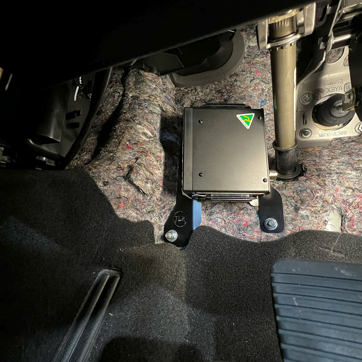 UHF Bracket – Ford Ranger / Everest / Ranger Raptor / Ranger SuperDuty Next Gen Variants – Firewall Mount