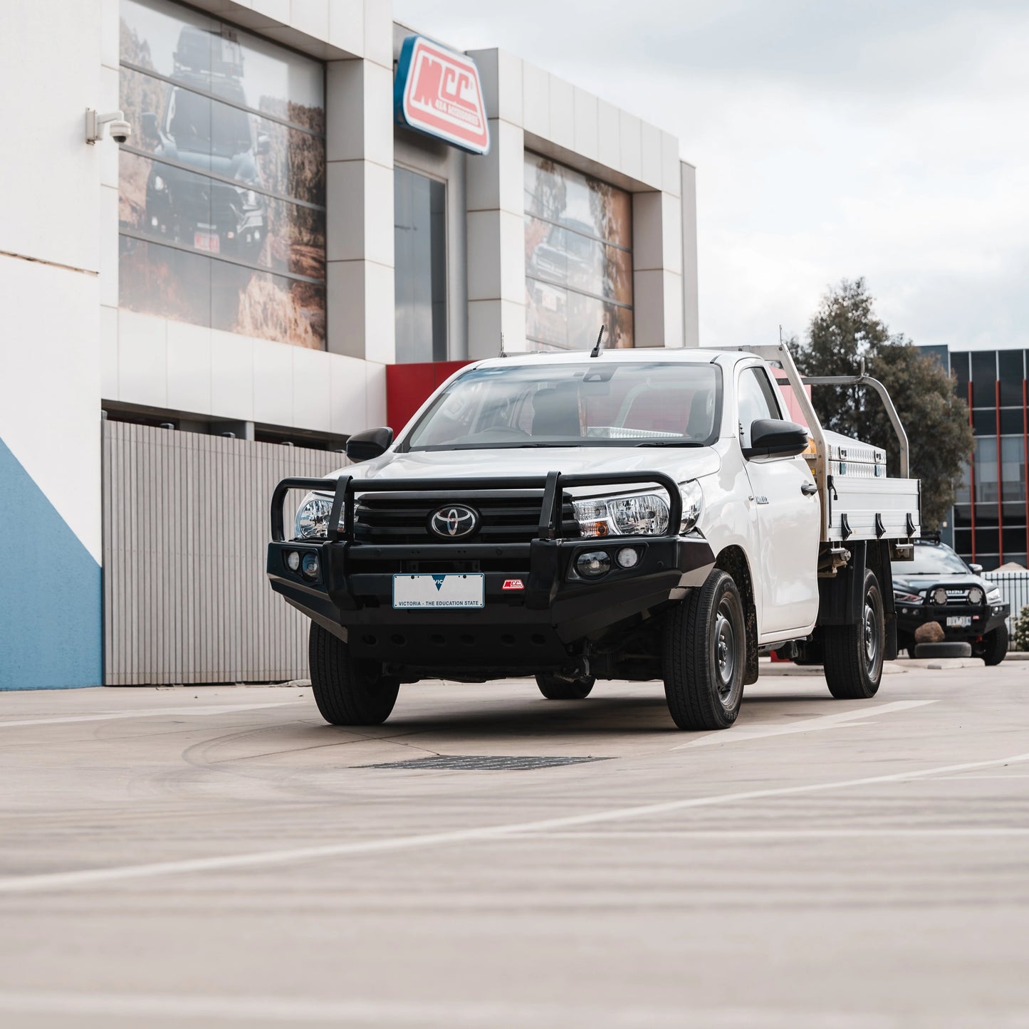 Hilux N80 2016-2025 Narrow 707-02 Falcon Bull Bar Black A-Frame Package (LED Foglight)