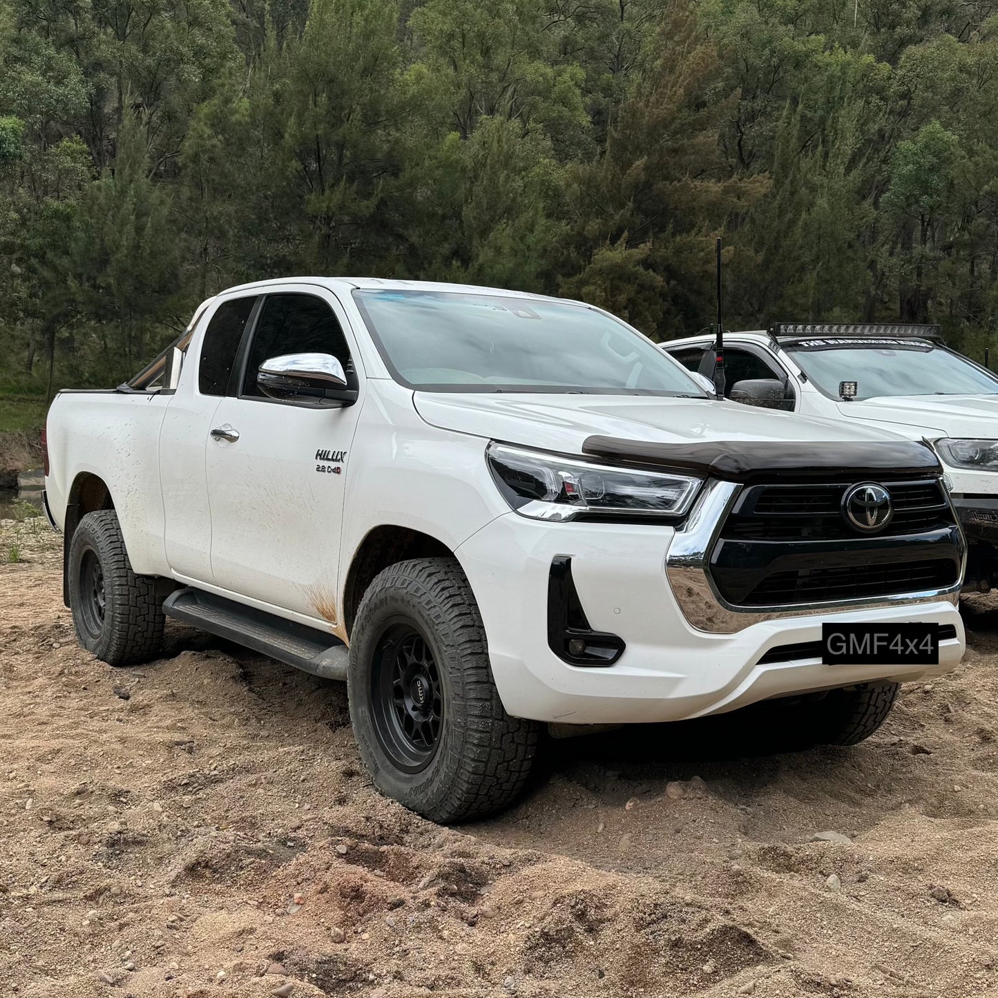 Toyota Fortuner 2015+ & Hilux N80 2015-2025.5 Bonnet Aerial UHF Antenna Bracket 003-BB