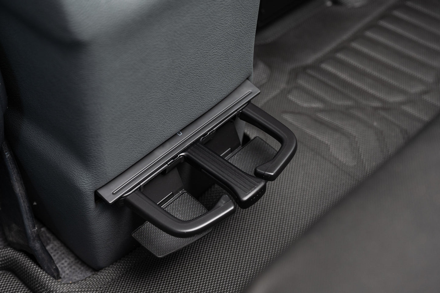 Half Length Centre Console (79 Dual Cab & 76 Wagon)