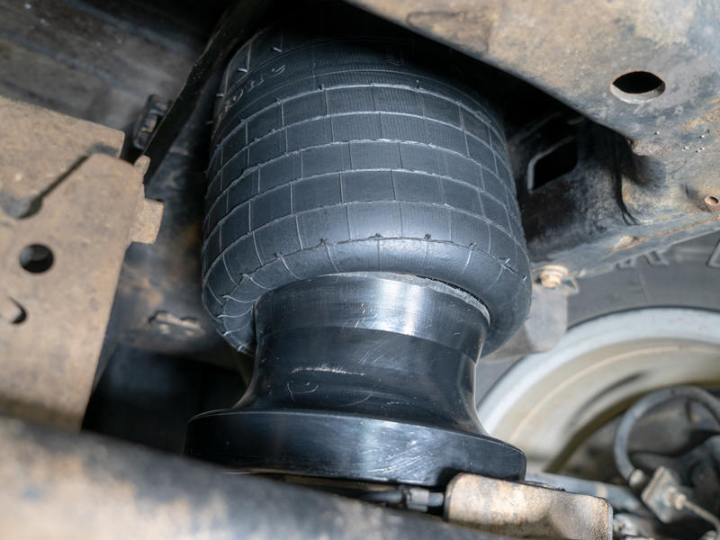 Airbag Man Full Air Suspension Kit - Rear TOYOTA LAND CRUISER 200 Series UZJ200, URJ202 & VDJ200 07-21