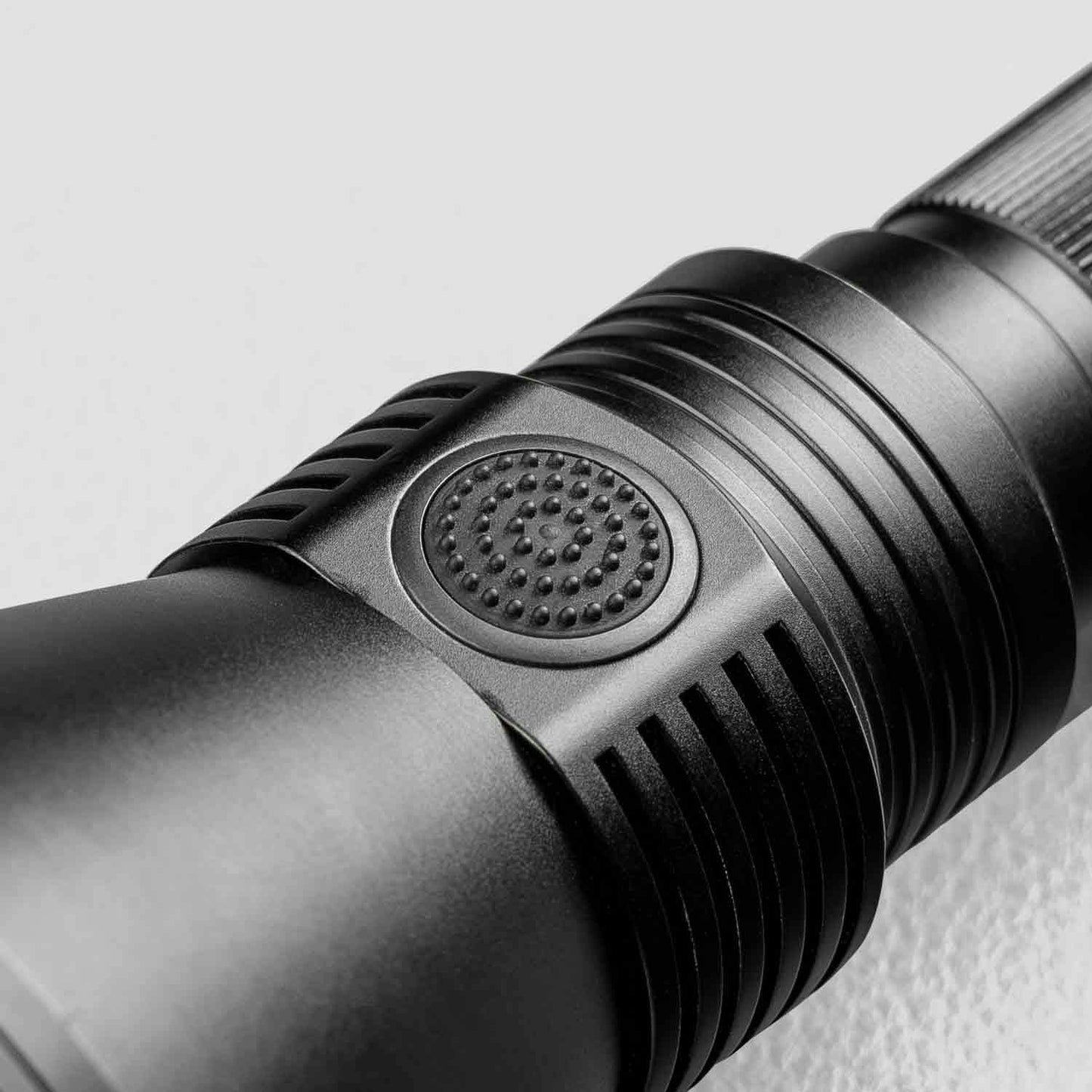 FX4800 LED Torch - View 9