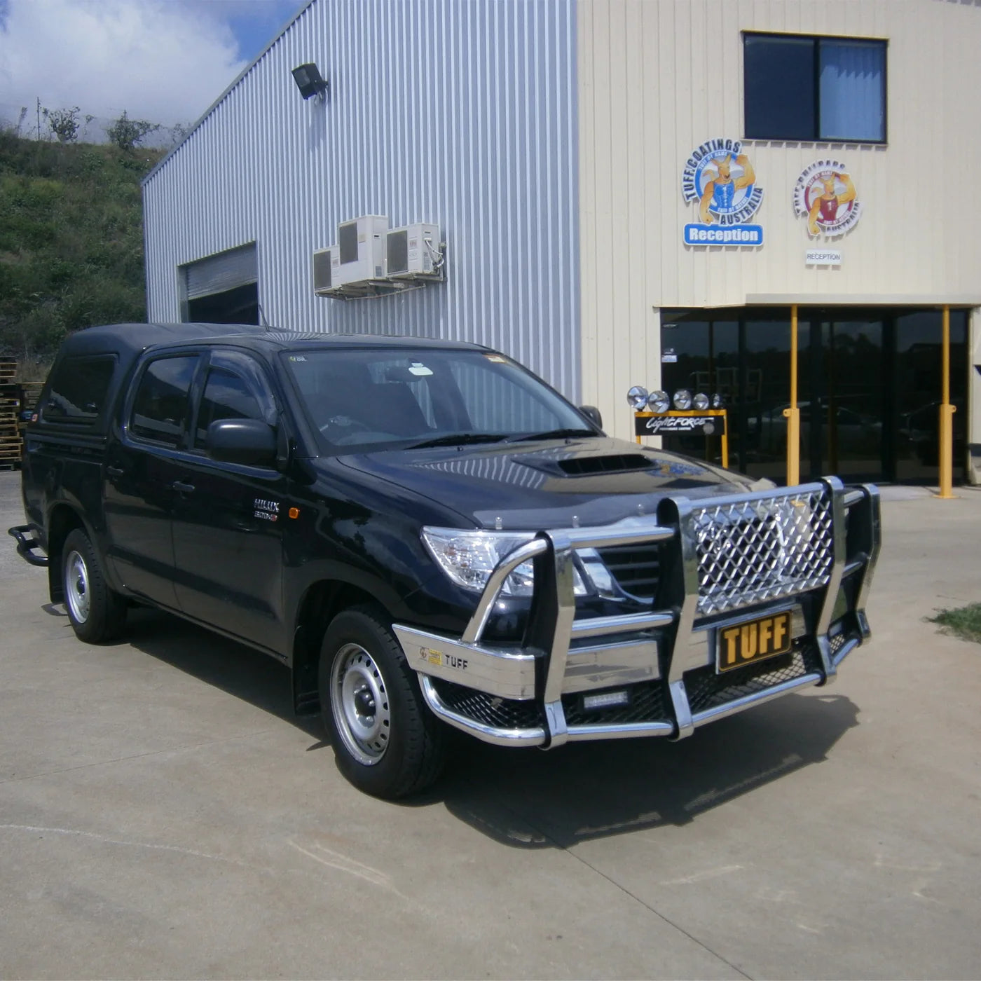 TUFF 4 Post Alloy Bullbar - 50mm Tube (Toyota Hilux)