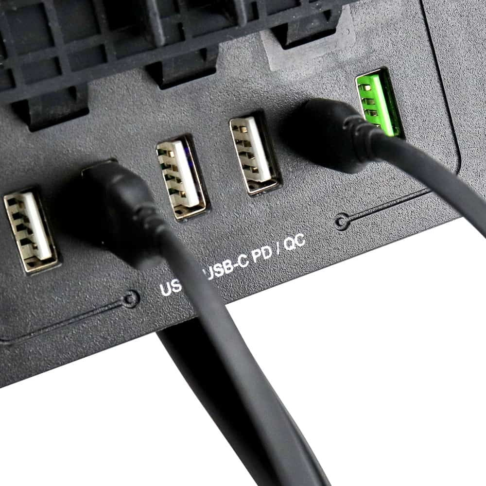KickAss Mini 12V Control Box - 2 x Anderson, 6 x USB & 3 x Cig Sockets