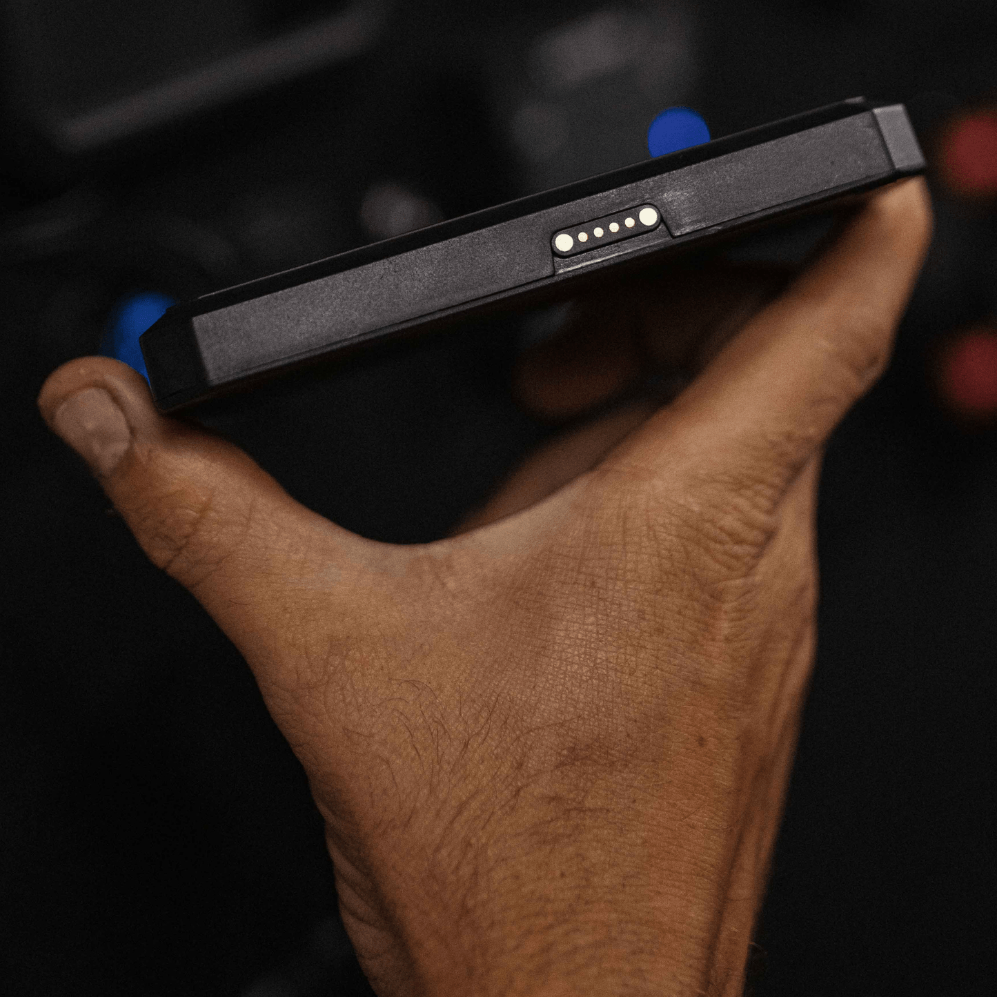 KickAss ProductsKickAss 12/24V 8 Gang Wireless Switch Panel with Magnetic Charging CradleKAWLSWPANEL-8