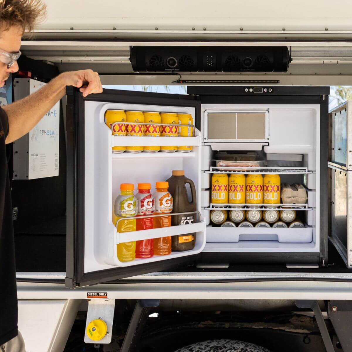 KickAss ProductsKickAss 80L Upright 12/24V Fridge and Freezer - Fan ForcedKAF-80UR