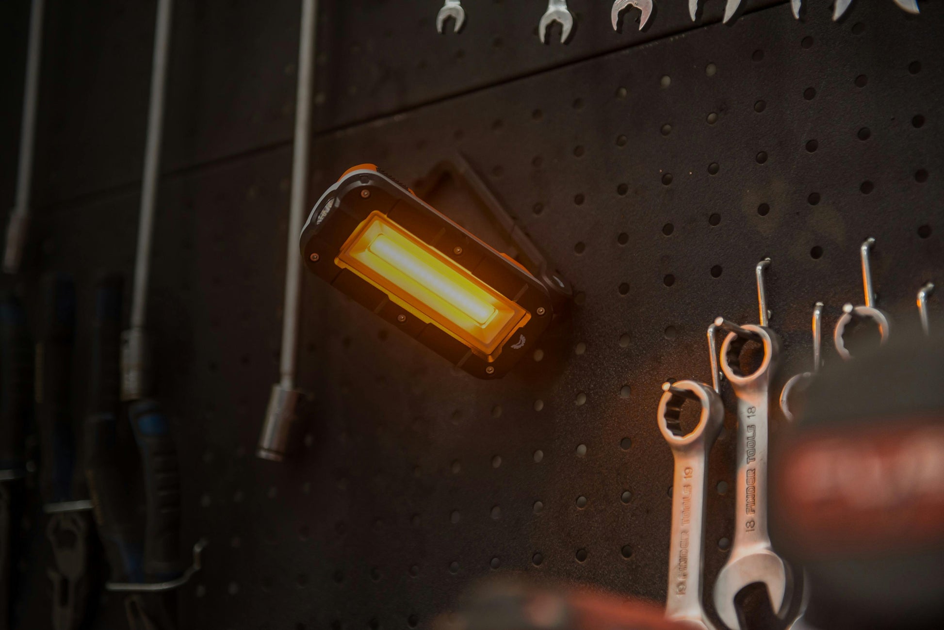 T1000 LED Task & Camp Light - View 5
