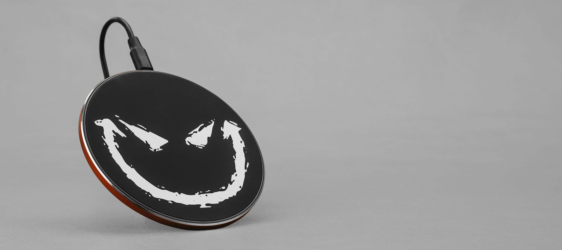 Wireless Charger | Smiley - View 6