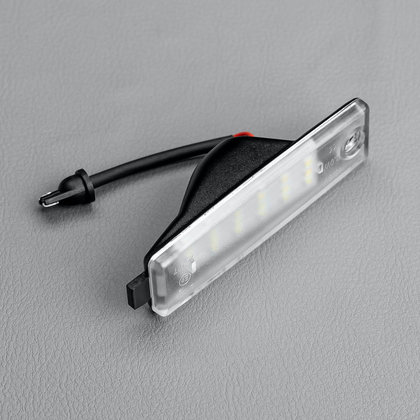 Stedi LED License Plate Light Toyota Hiace (H200)